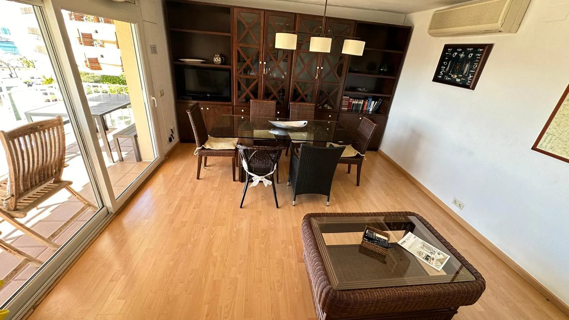 Agi El Moll De Roses Apartment Spain
